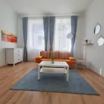 Cosy Flat Only 15 Min To City Center